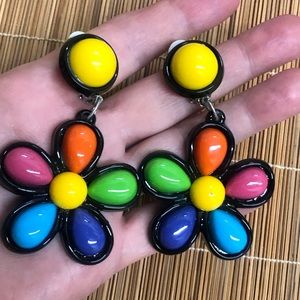 Vtg MOD Flower Power Clip Earrings NEW